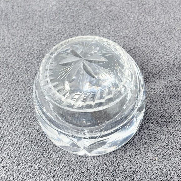Round Lead Cut Crystal Trinket Bowl Dish With Lid Flowers Stars 3” X 2.5” MCM - Picture 10 of 14